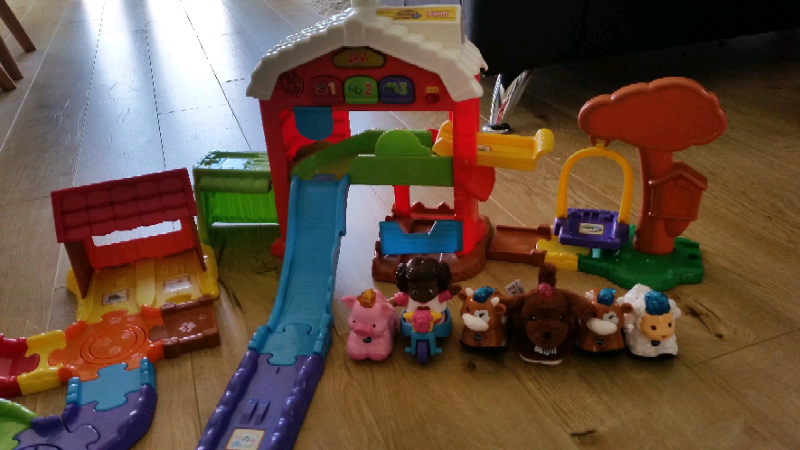 vtech toot toot animals farm playset